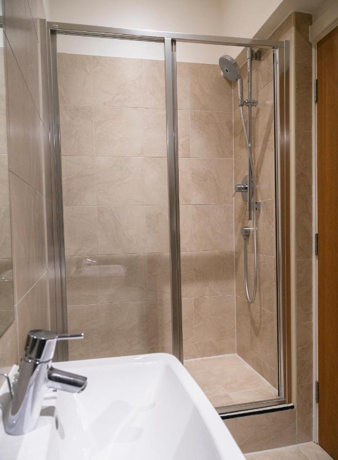 Regent House Deluxe 2 Bedroom Apartment Харрогейт Экстерьер фото